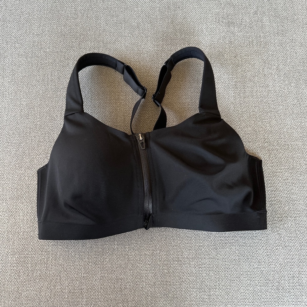 Victoria Secret knockout front close sports bra size 34 D